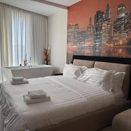 Apartment Golden Tower *