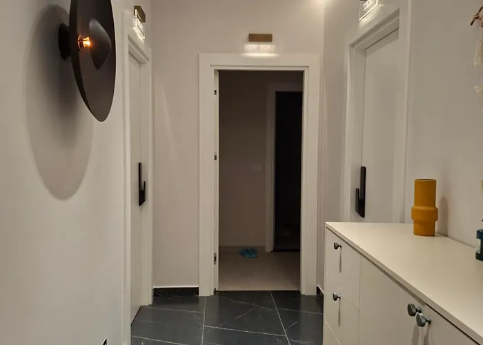 Golden Tower Apartman Tirana