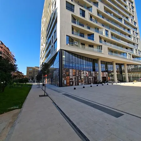 Golden Tower Apartamento *