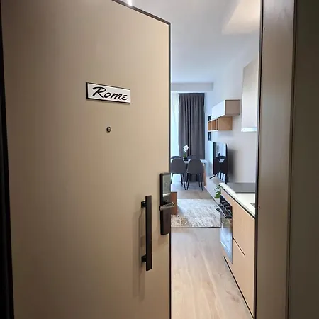 Golden Tower Apartamento