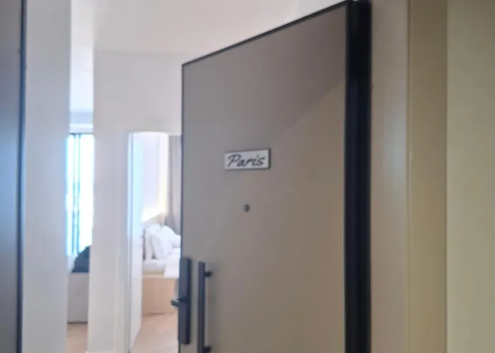 Golden Tower Apartamento Tirana