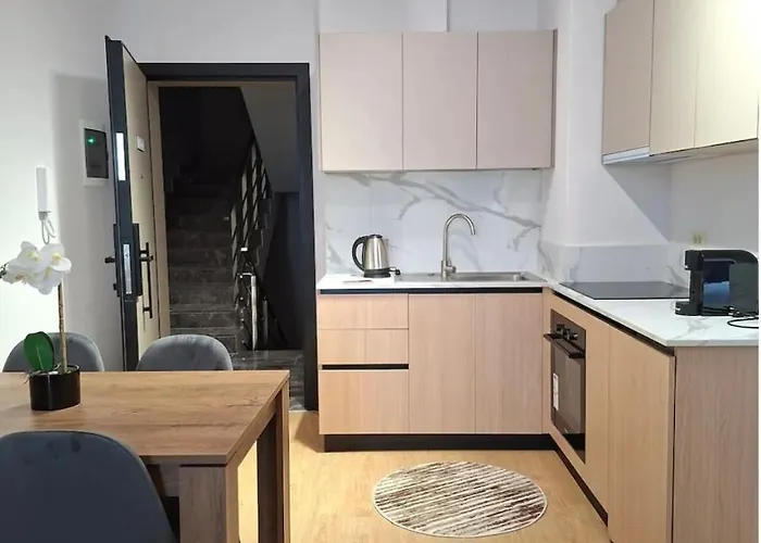 Golden Tower Apartamento Tirana